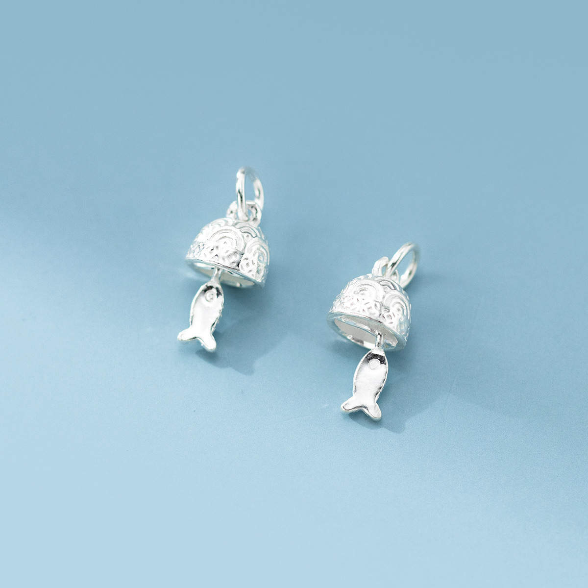 925 Sterling Silver Bell Charm - Jewelry Making In La reseña y precio