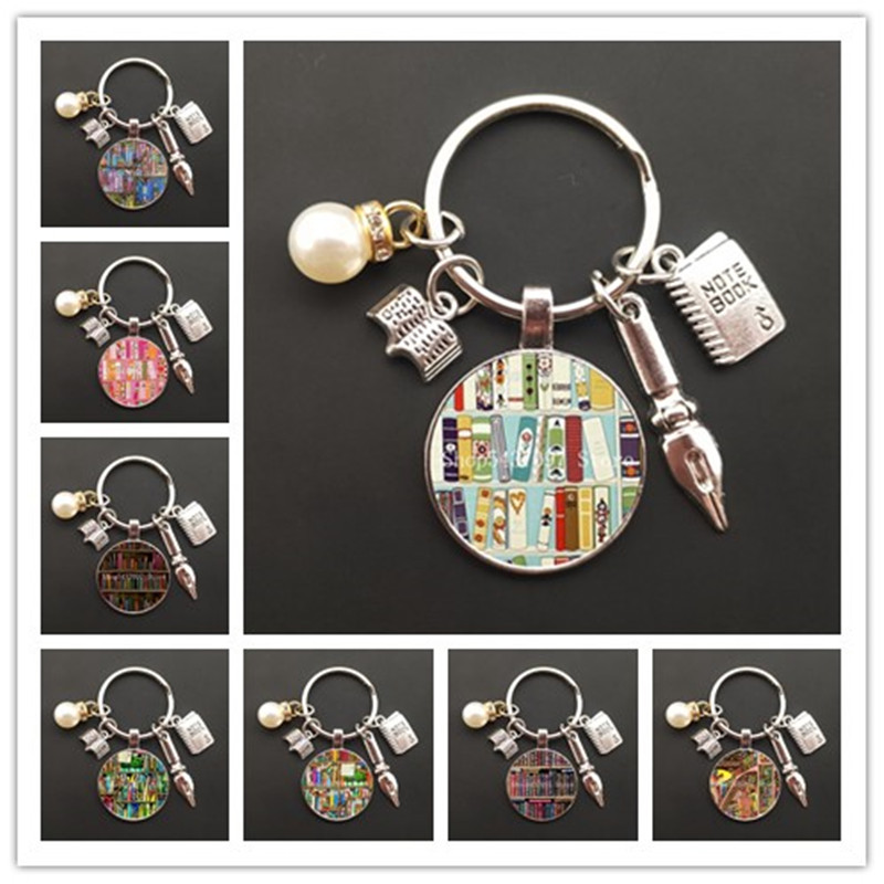 New retro book photo keychain  - Jewelry Making Journal reseña y precio